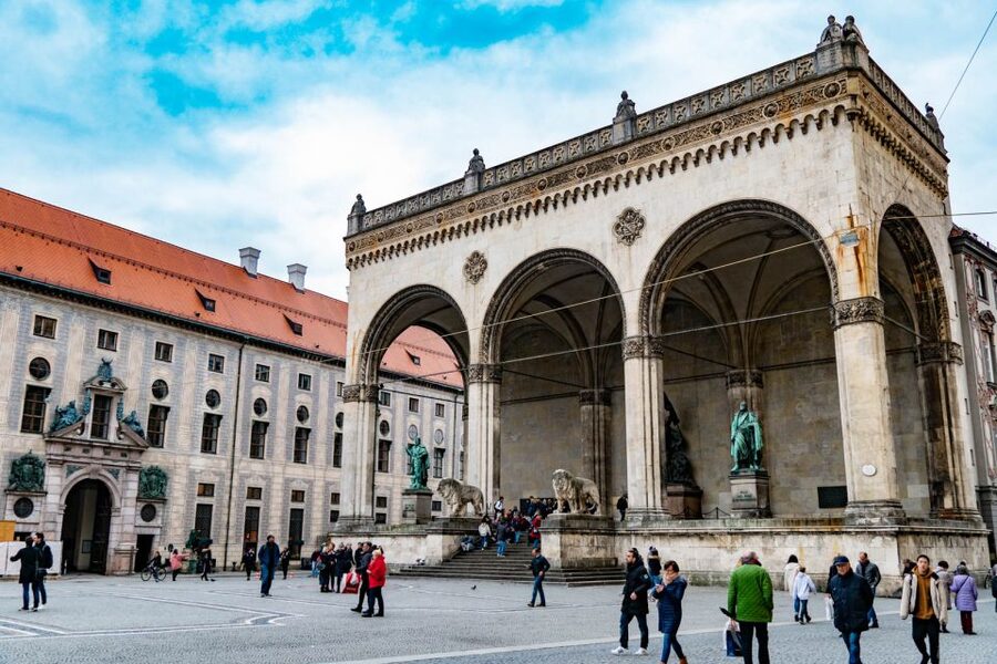 Munich: Third Reich Guided City Walking Tour - Odeonsplatz and the Beer Hall Putsch