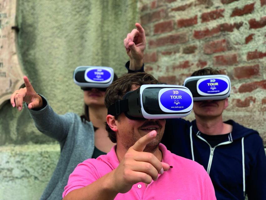 Munich: Walking Tour Old Town 3D VR Tour in GERMAN - Meeting at Platzl and getting the phone ready