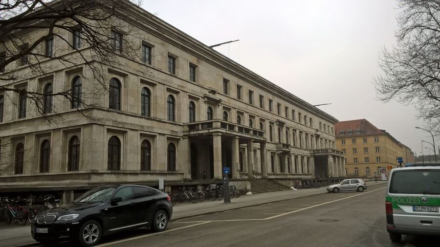 National Socialism WWII with licensed guide - private tour - Add the NS Documentation Centre After the Walk
