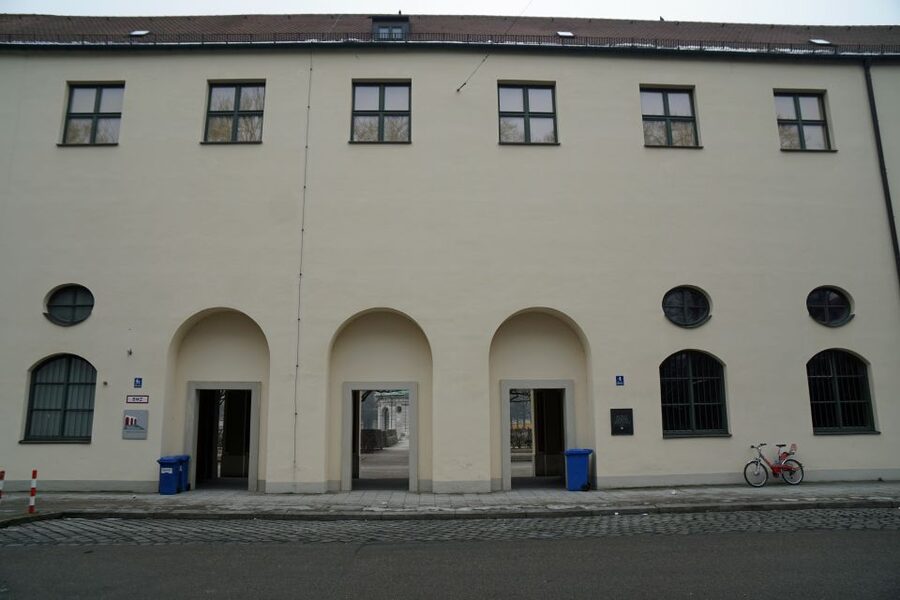 National Socialism WWII with licensed guide - private tour - Guide, Price, and Overall Value