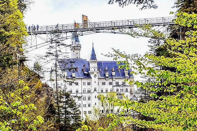 Neuschwanstein and Hohenschwangau Exclusive Skip-the-Crowds Tour - Hohenschwangau or Linderhof: choosing your second palace