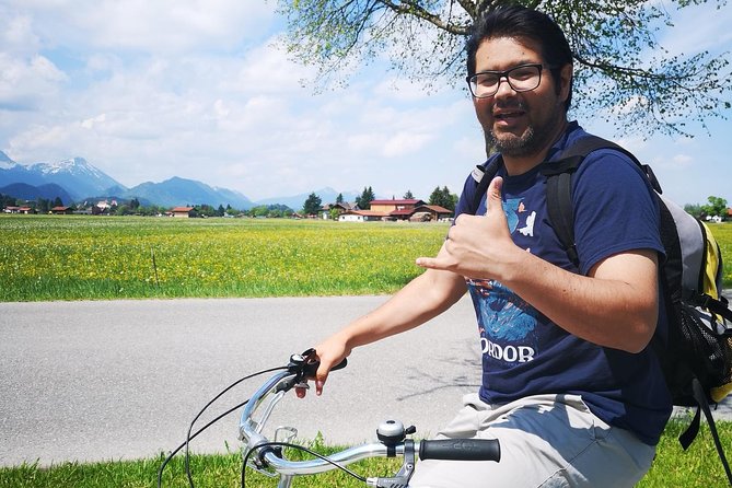 Neuschwanstein Castle by Bus Incl. Bike Ride or Hohenschwangau - The climb to Neuschwanstein is the real workout