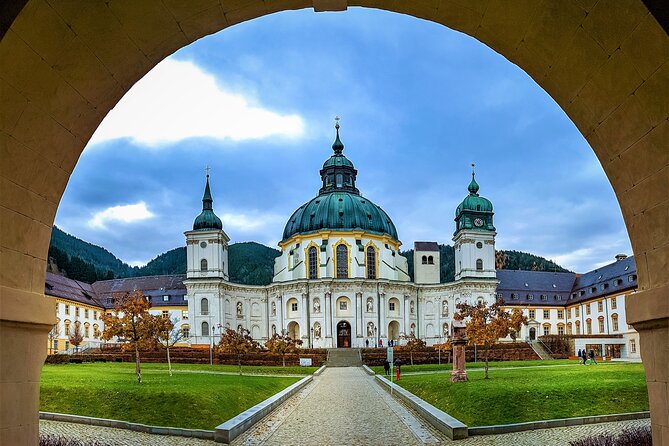 Neuschwanstein Castle, Ettal Abbey and Oberammergau Private Tour from Munich - FAQ