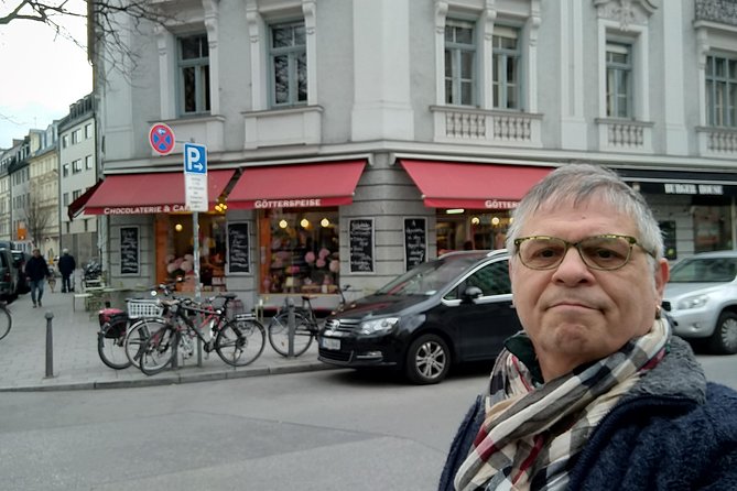 Paul's Private Tour in Munich old City - Frauenkirche, beer gardens, and Viktualienmarkt
