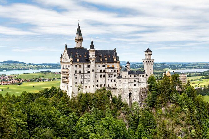 Premium Neuschwanstein Castle and Linderhof VIP Tour from Munich - The ride back to Munich