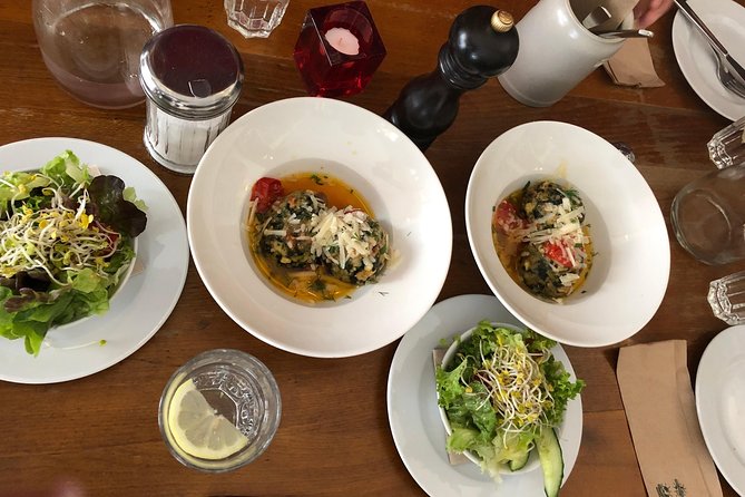 Premium Private Foodie Experience with Local - all tastings included - Marienplatz in fifteen focused minutes