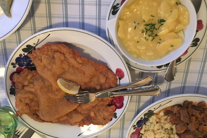 Premium Private Foodie Experience with Local - all tastings included - Frauenkirche, legends, and Munich beer