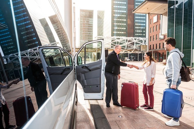 Private arrival transfer Munich Airport to Munich Hotels - Cancellation and booking timing