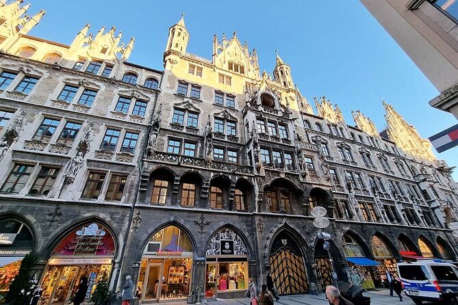 Private audio book city rally in Munich city centre - Frauenkirche and the first clues