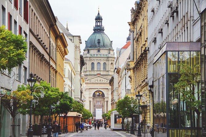 Private day trip from Munich to Eagle's Nest and Salzburg - A private car changes the day
