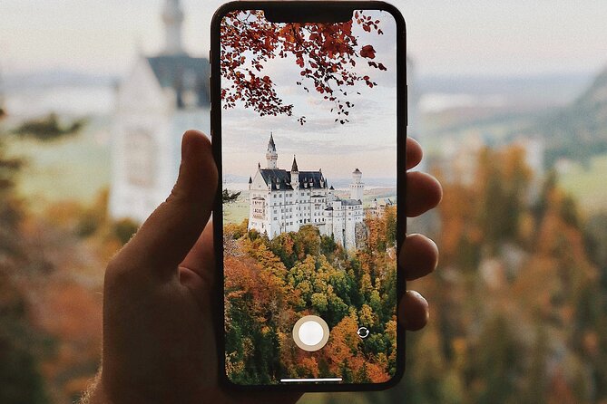 Private day trip: Munich to Neuschwanstein Castle, local driver - The driver and the guide question