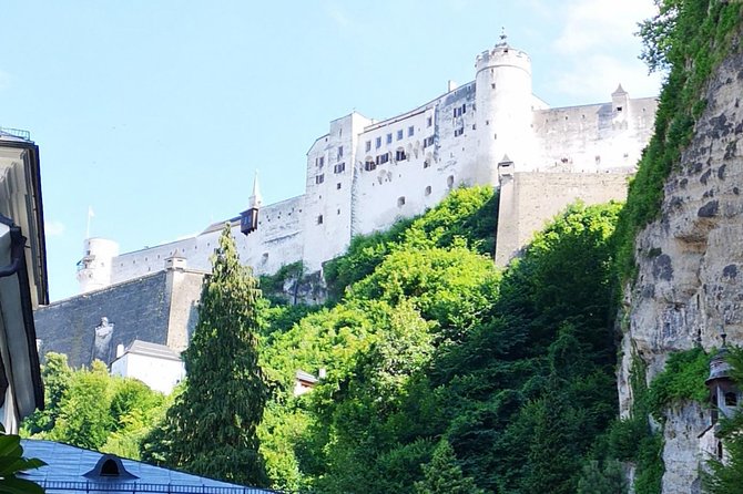Private Eagles Nest & Salzburg Mini Van Tour incl. S.O.M sights - The drive to Salzburg and the old town walk