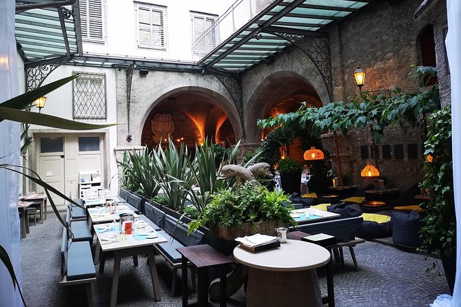 Private Eagles Nest & Salzburg Mini Van Tour incl. S.O.M sights - What the private minivan adds