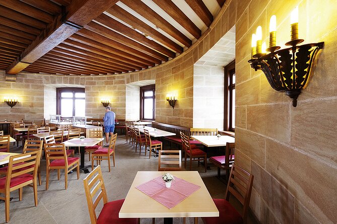Private Eagles Nest & WWII Doku Center Tour incl. Tickets & Lunch - Irschenberg and the motorway built for propaganda