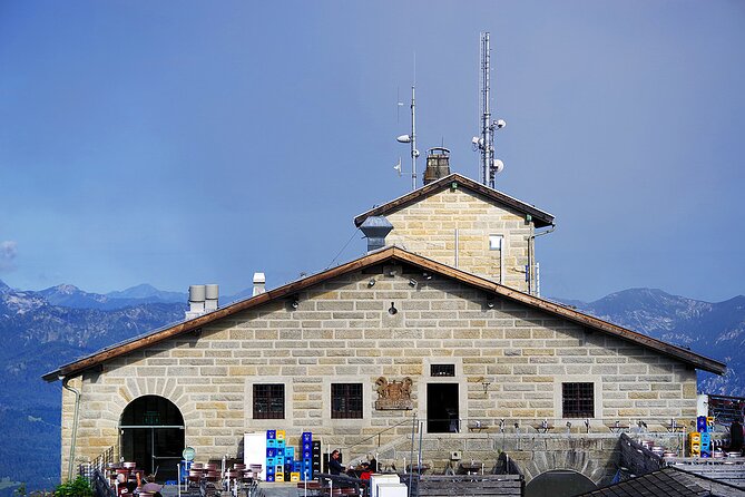 Private Eagles Nest & WWII Doku Center Tour incl. Tickets & Lunch - Bavarian lunch after the mountain visit