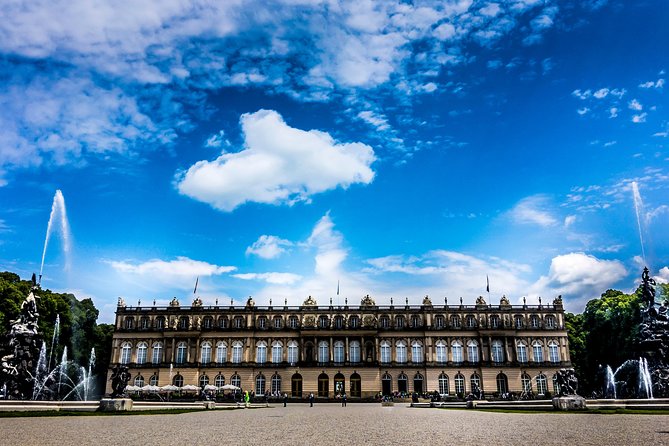 Private Herrenchiemsee Castle Tour from Munich with Cruise and Carriage Ride - What the guide adds to the experience