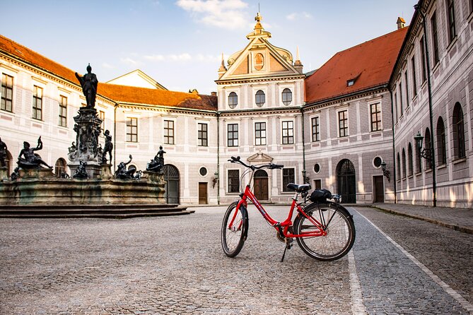 Private Highlights of Munich Bike Tour with Beer Garden Stop - Royal Munich from Michael Jackson to the Residenz