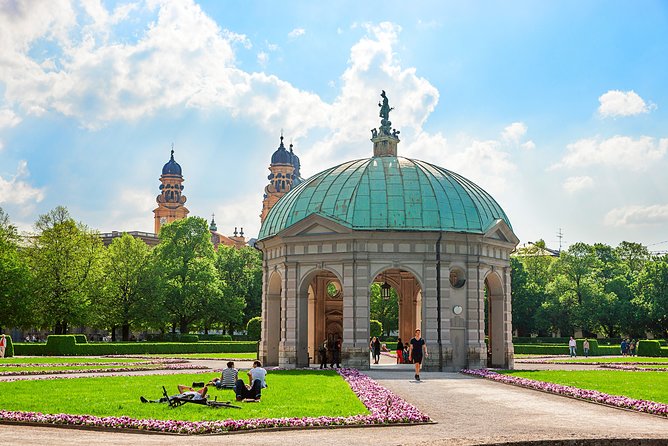 Private Munich Old Town Walking Tour - with optional Breakfast - Viktualienmarkt: the tastiest stop
