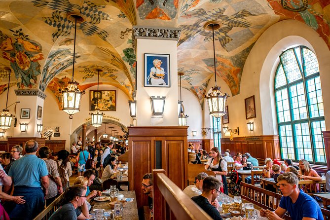 Private Munich Old Town Walking Tour - with optional Breakfast - Feldherrnhalle and Theatinerkirche