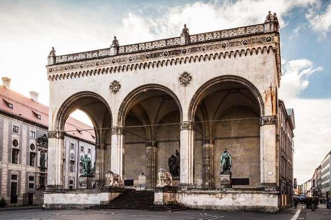 Private Munich Tour with hotel pickup - Frauenkirche and Munich’s church tradition