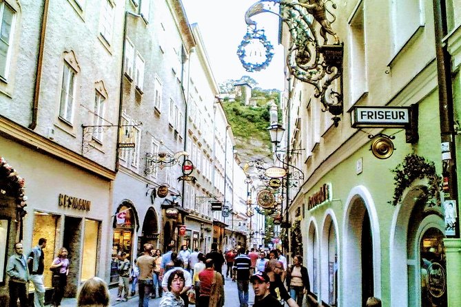 Private Sound-of-Music and Historic Salzburg Tour from Munich - Into the Salzkammergut: lakes, villages, and Mondsee