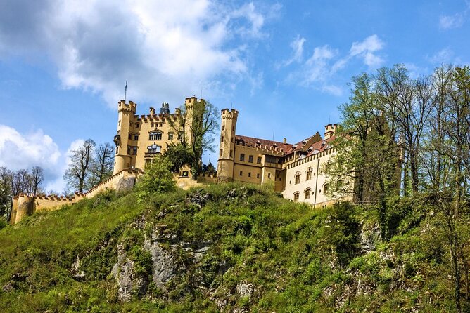 Private Tour at Neuschwanstein And Linderhof Palaces From Munich - Inside Neuschwanstein Palace