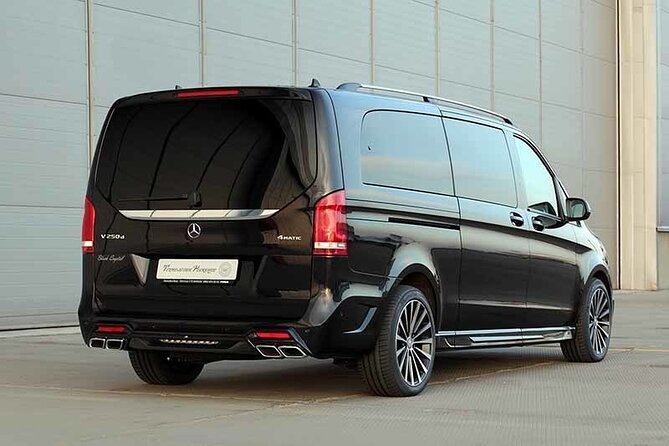 Private Transfer from Munich Airport to Munich City by Luxury Van - Why the meet-and-greet service helps