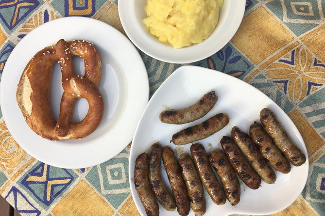 Private - Viktualienmarkt Food Tour and Beyond - best Munich tastings - Meat in bread, then a local beer