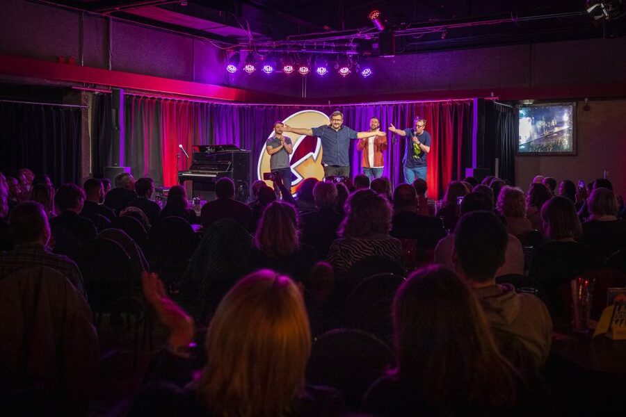 Quatsch Comedy Club München: Die Live Show - Five comedians, one changing show in Munich