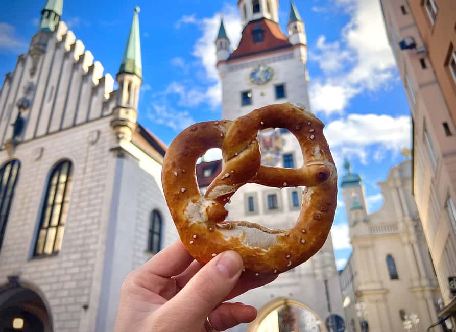 Secret Food Tours Munich - A warm Schmaltznudel to begin