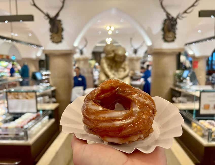 Secret Food Tours Munich - Grazing through Viktualienmarkt