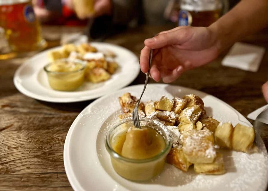Secret Food Tours Munich - Guide quality and group size
