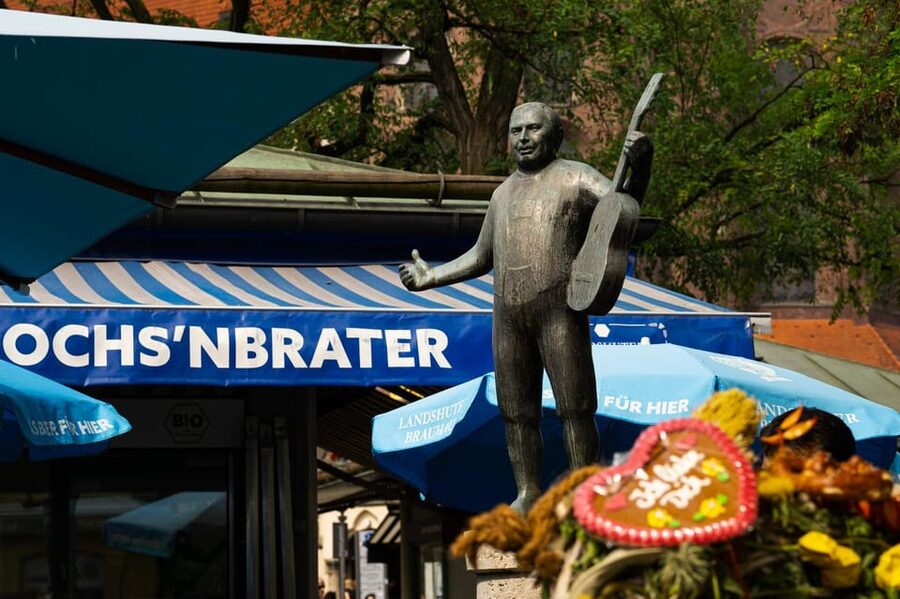 Short & sweet: Tasting the Viktualienmarkt - Water is included, but other drinks are not