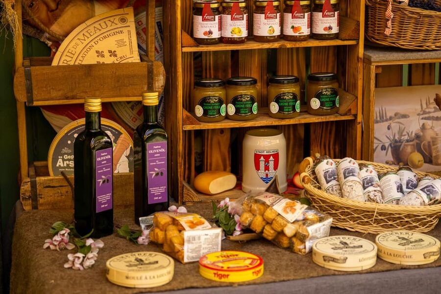 Short & sweet: Tasting the Viktualienmarkt - The $454 price and who gets good value