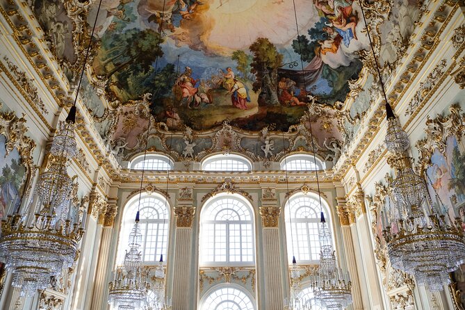 Skip-the-line Nymphenburg Palace Guided Tour with Transfers - The gardens, carriage museum, and extra time