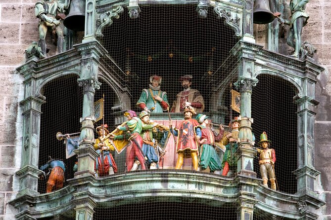 The Old Town Walking Tour: Munich - Starting at Karlsplatz and finding your bearings