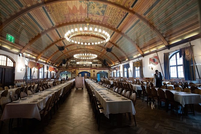 Third Reich Walking Tour Munich - Old Town Hall and the cost of political loyalty