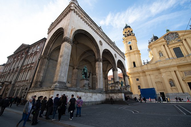 Third Reich Walking Tour Munich - How the guides shape the experience