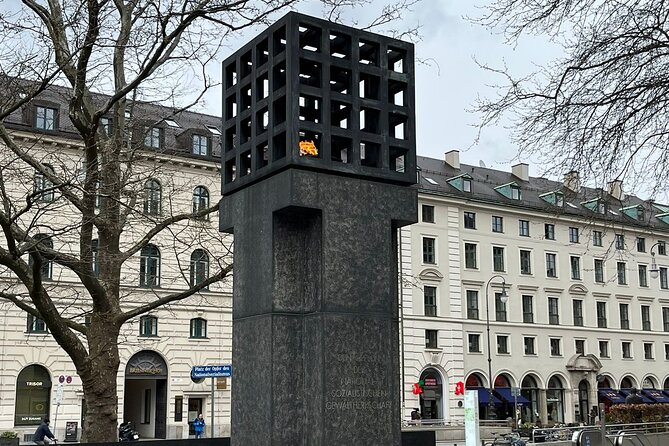 Walking Tour on Origins of Nazism in Munich - English - Hofgarten and the memory of resistance